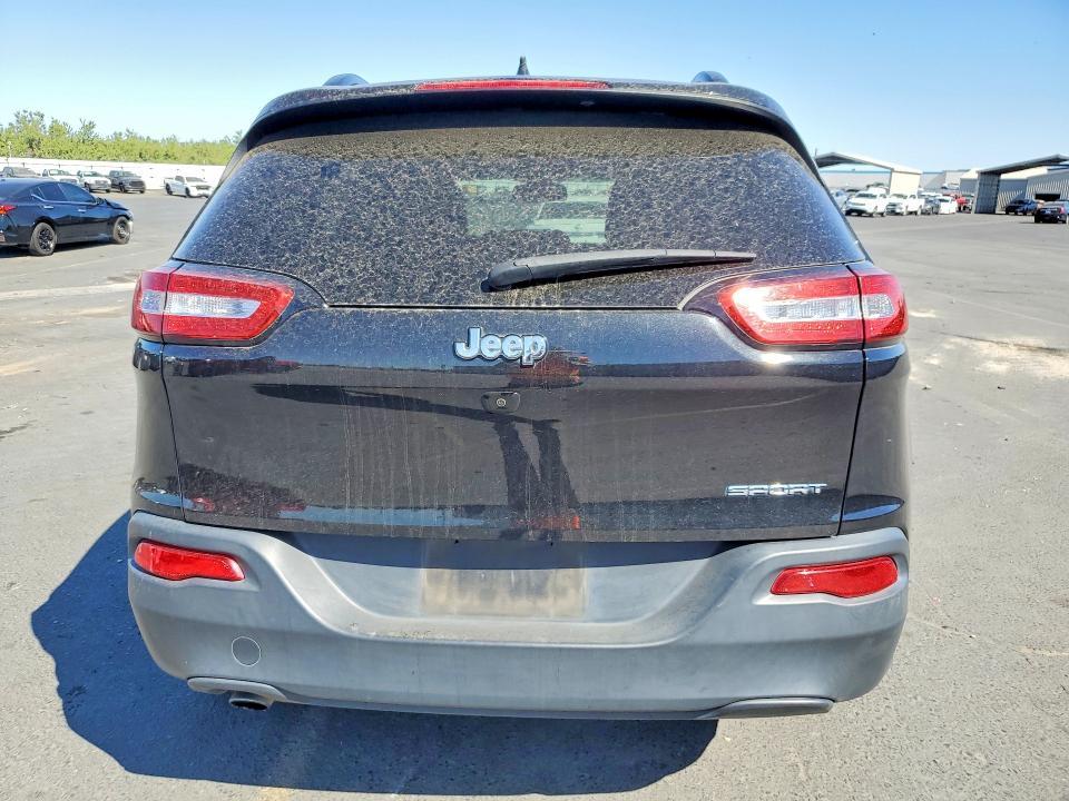 2016 Jeep Cherokee Sport