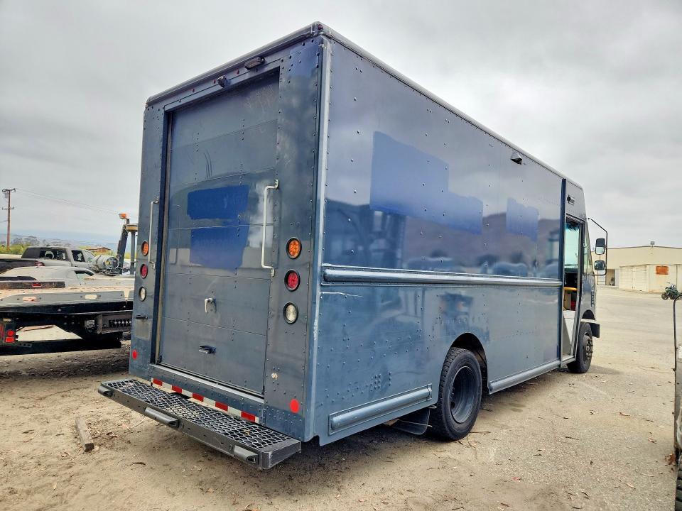 2021 Freightliner Chassis M Line WALK-IN Van