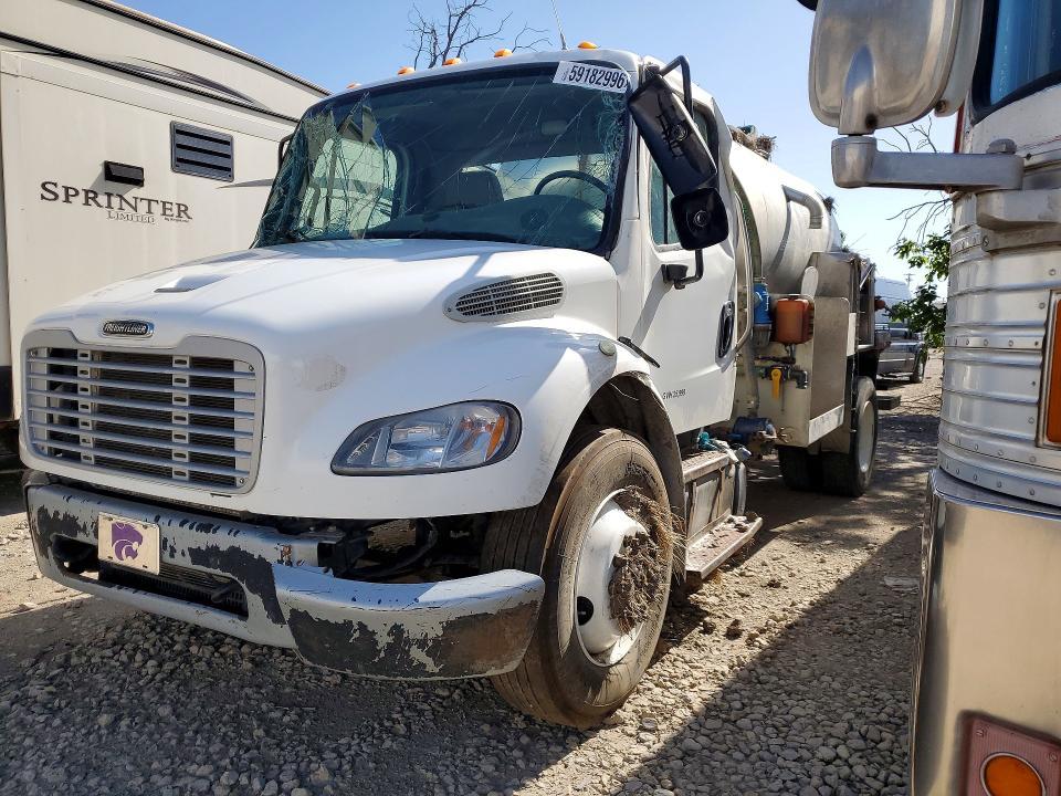 2015 Freightliner Business Class M2 Vacuum Truck