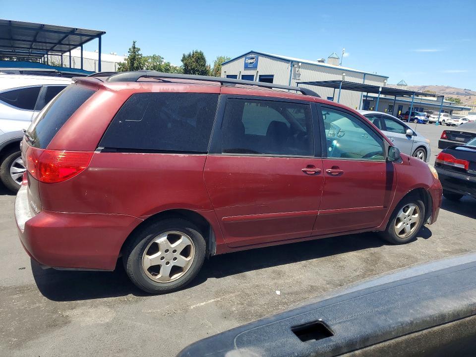 2009 Toyota Sienna le 8-passenger