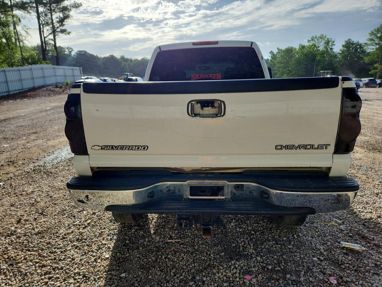 2004 Chevrolet Silverado C2500 Heavy Duty