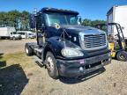 2006 Freightliner Columbia 120 Semi Truck