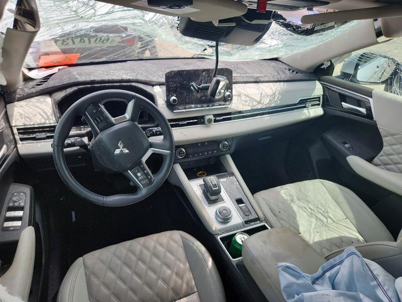 2024 Mitsubishi Outlander sel