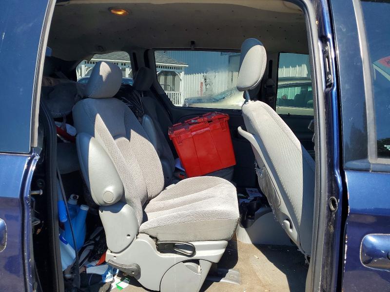 2006 Chrysler Town & Country