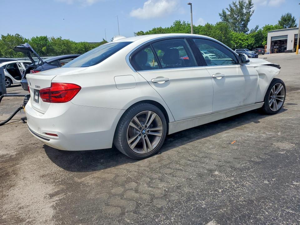 2017 BMW 330 i