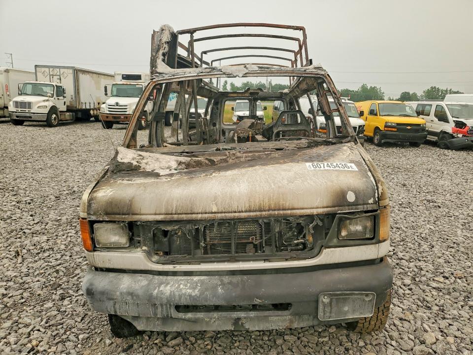 2003 Ford Econoline E350 Super Duty Wagon