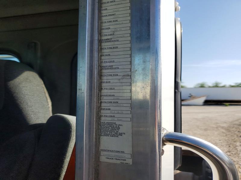 2015 Kenworth T370 Semi Truck