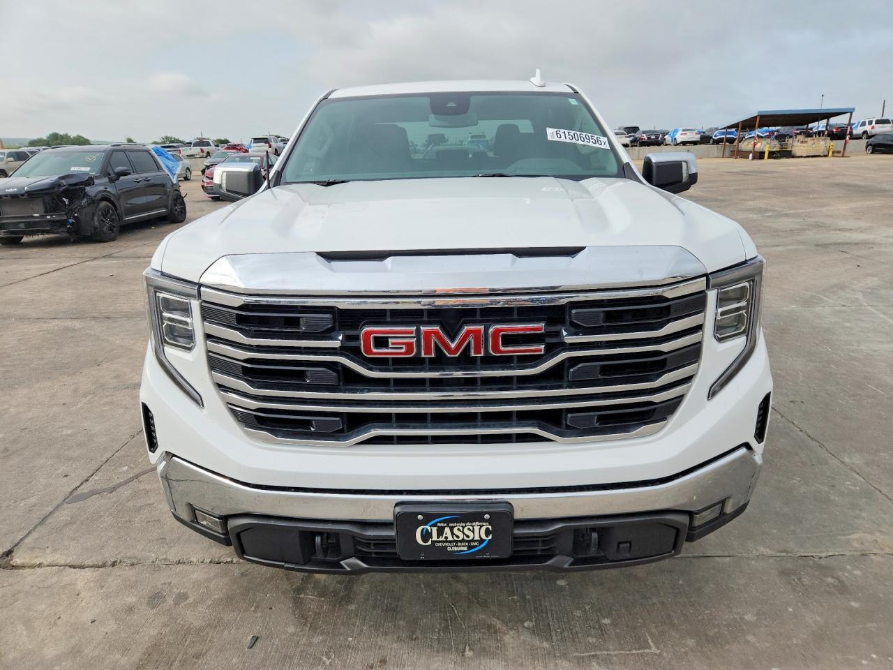 2023 GMC Sierra K1500 SLT