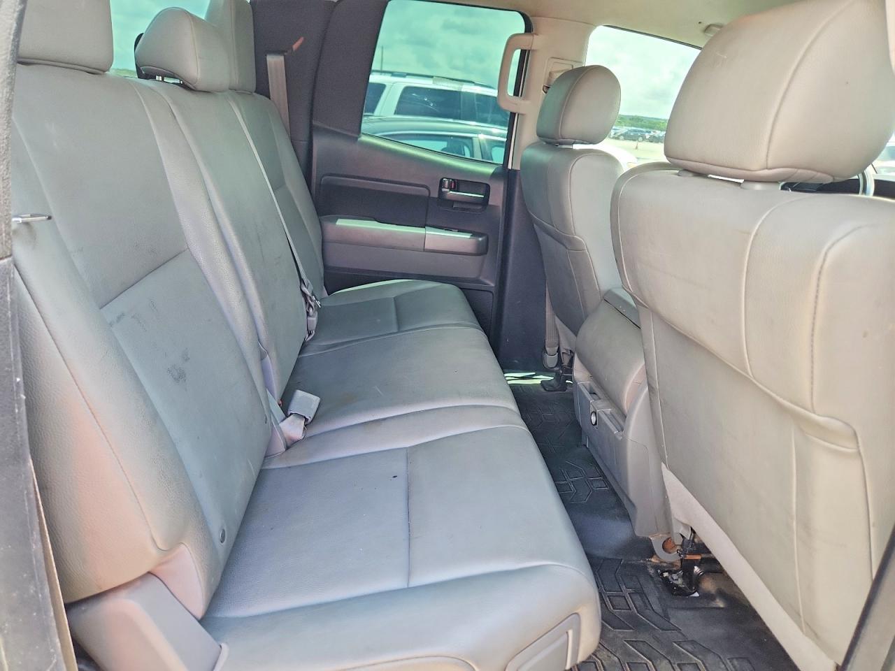 2013 Toyota Tundra Double Cab SR5