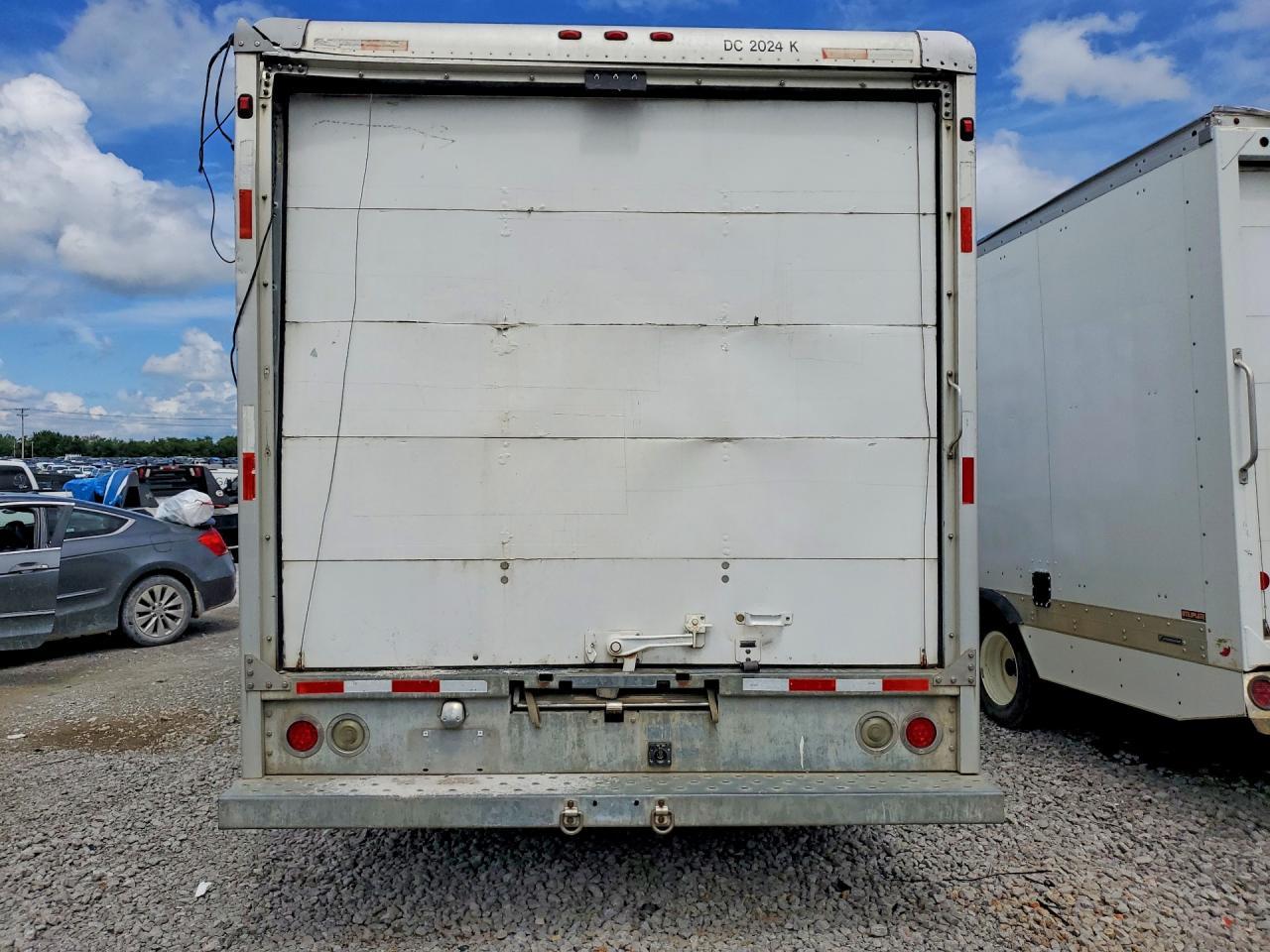 2007 Ford E450 BOX Truck
