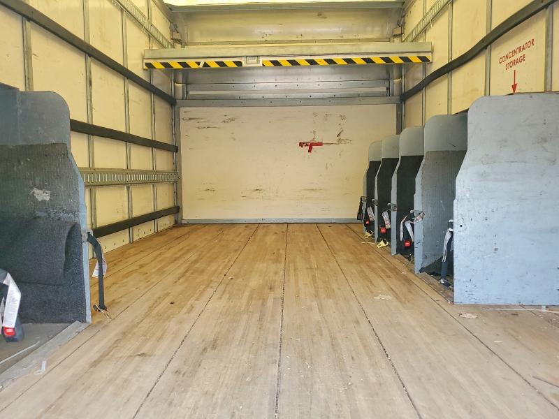 2020 Chevrolet Express BOX Truck