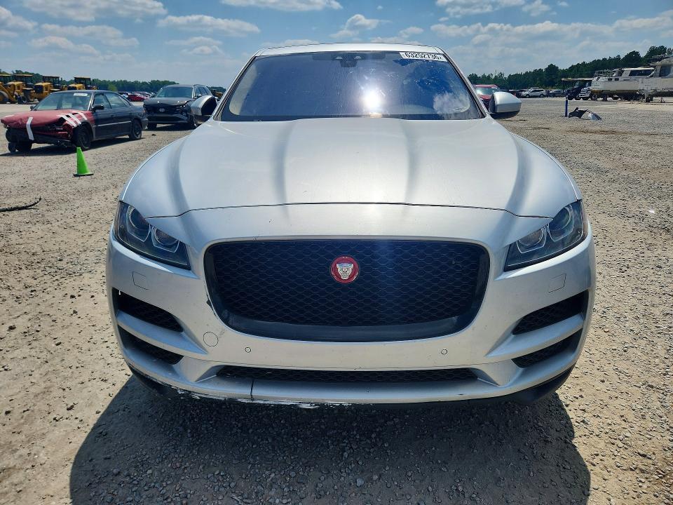 2020 Jaguar F-pace Prestige