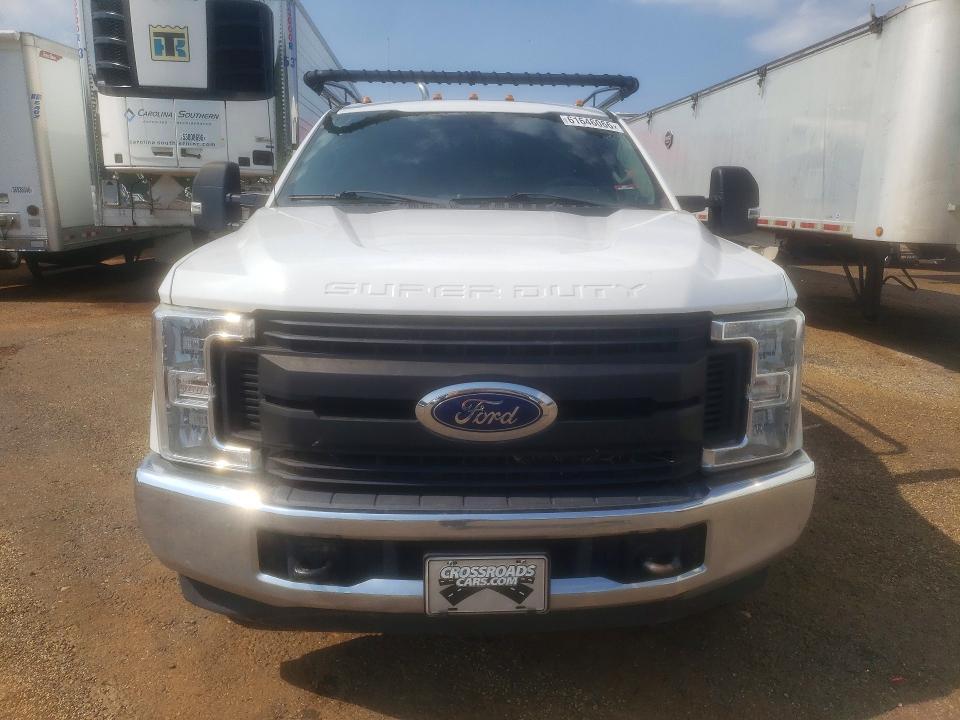 2019 Ford F350 XL