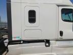 2015 Freightliner Cascadia Semi Truck