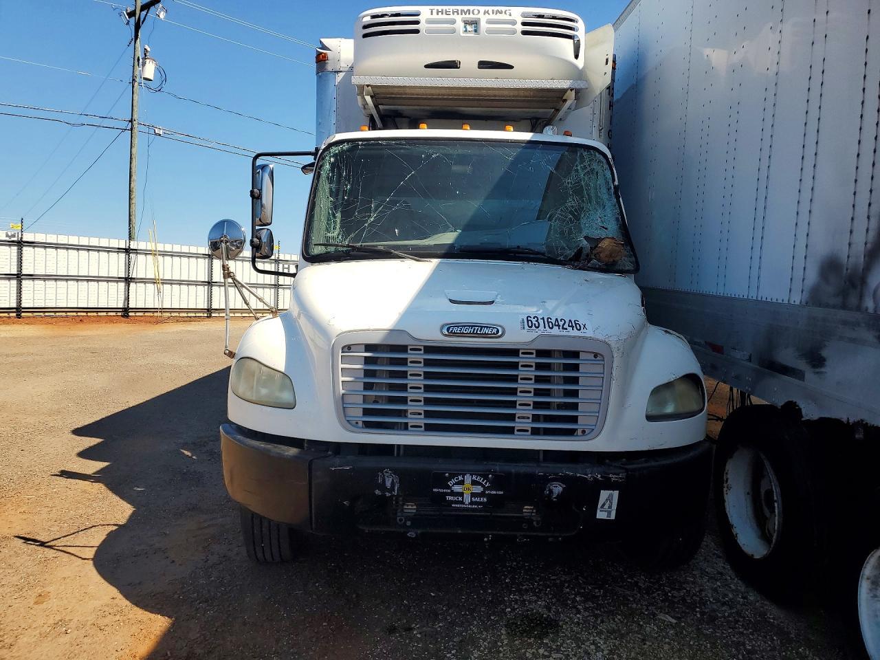 2006 Freightliner Business Class M2 Refrigerated BOX Truck