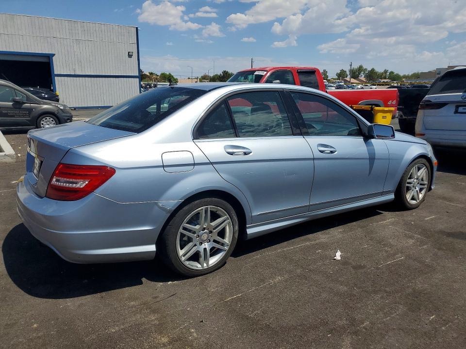 2014 Mercedes-Benz C 250