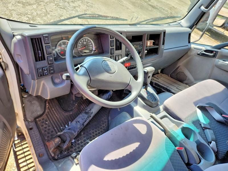 2015 Isuzu NPR-HD BOX Truck