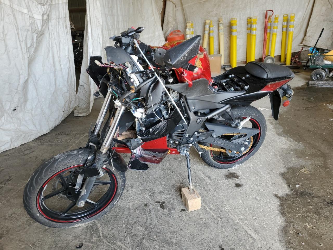 2010 Kawasaki EX250 J
