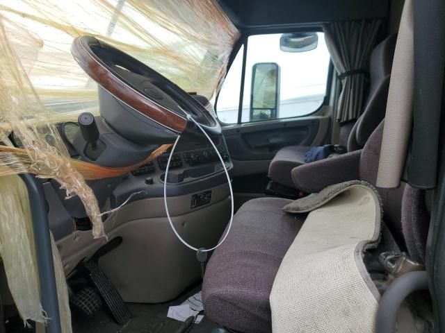 2018 Freightliner Cascadia 125