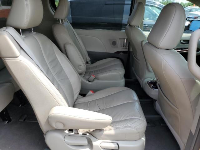 2011 Toyota Sienna XLE