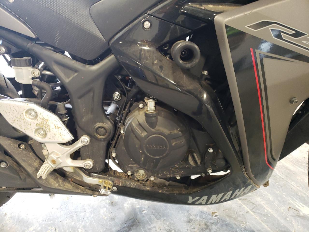 2016 Yama YZFR3