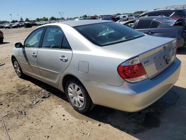 2005 Toyota Camry LE