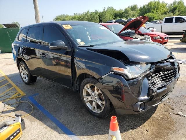 2014 Mitsubishi Outlander SE