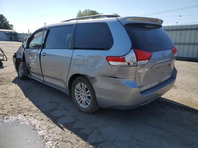 2012 Toyota Sienna XLE