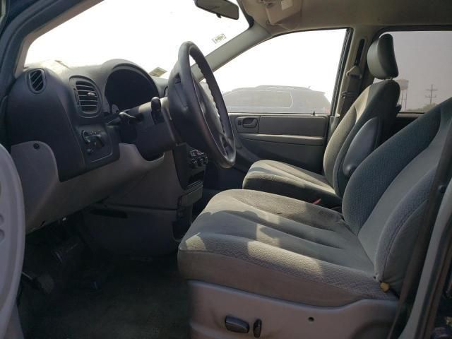 2005 Dodge Grand Caravan SE