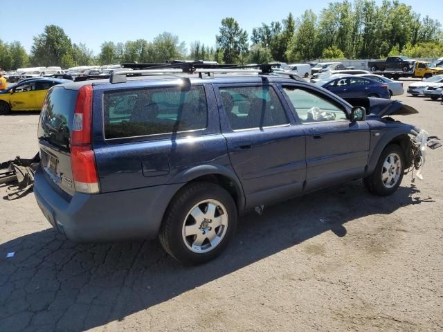 2004 Volvo XC70