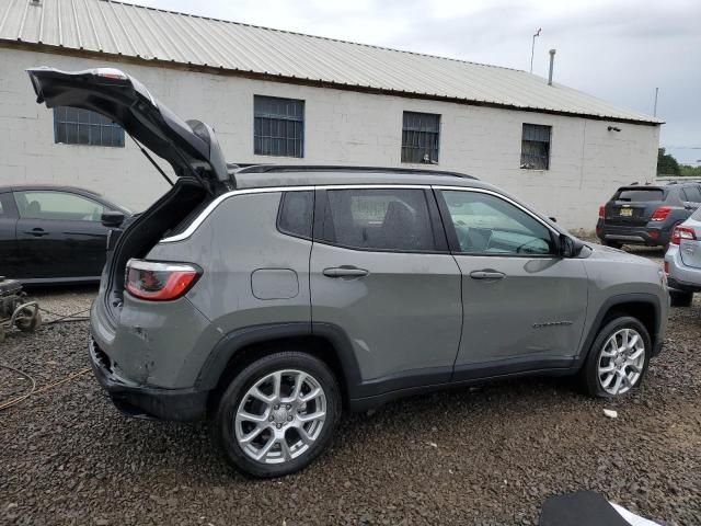 2023 Jeep Compass Latitude LUX