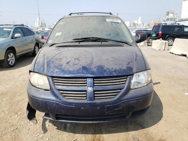 2005 Dodge Grand Caravan SE