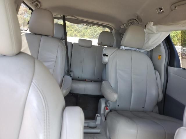 2012 Toyota Sienna XLE