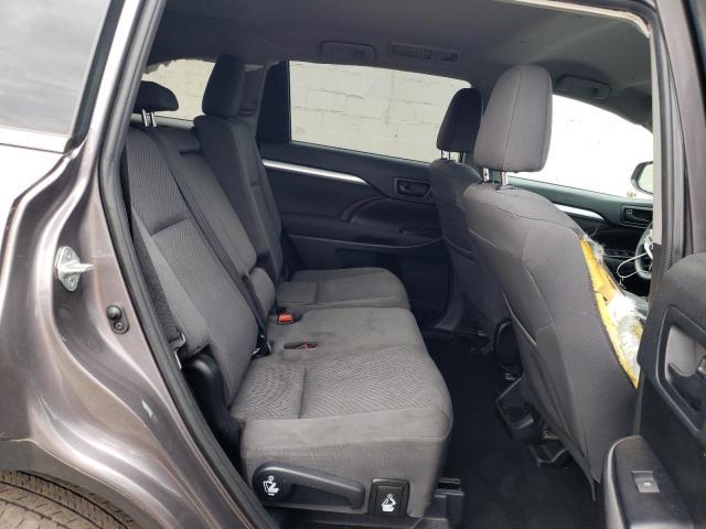 2019 Toyota Highlander LE