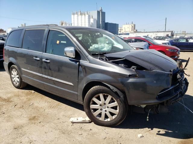 2012 Chrysler Town & Country Touring L