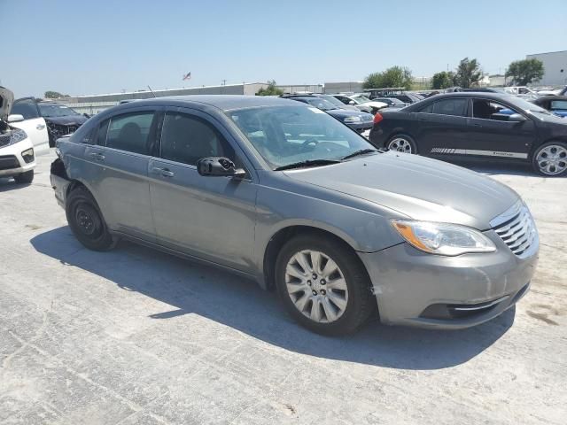 2013 Chrysler 200 LX