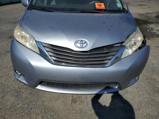 2012 Toyota Sienna XLE