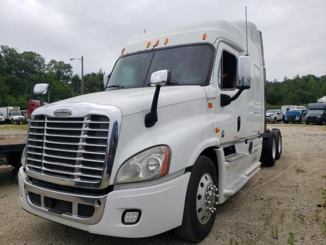 2013 Freightliner Cascadia 125