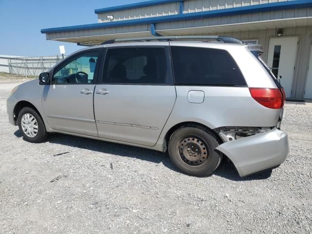 2005 Toyota Sienna CE