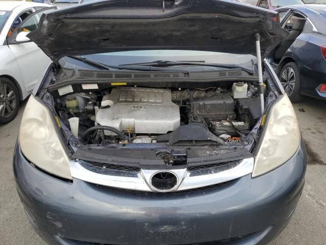 2008 Toyota Sienna XLE