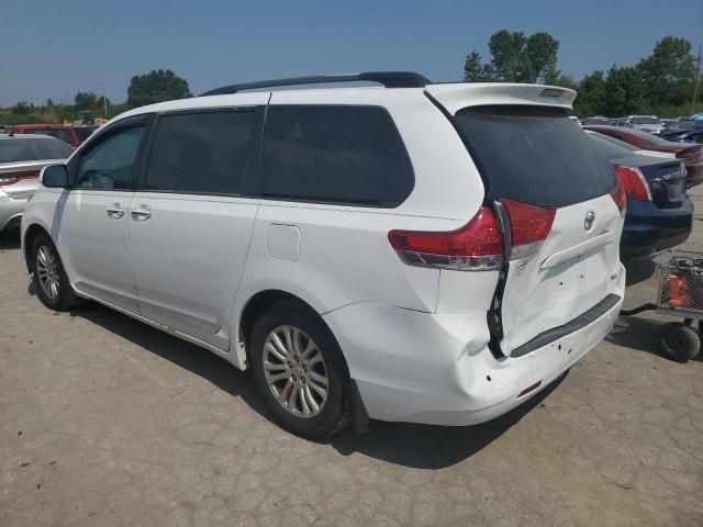 2013 Toyota Sienna XLE