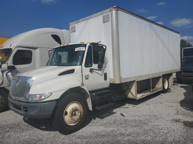 2003 International 4000 4200