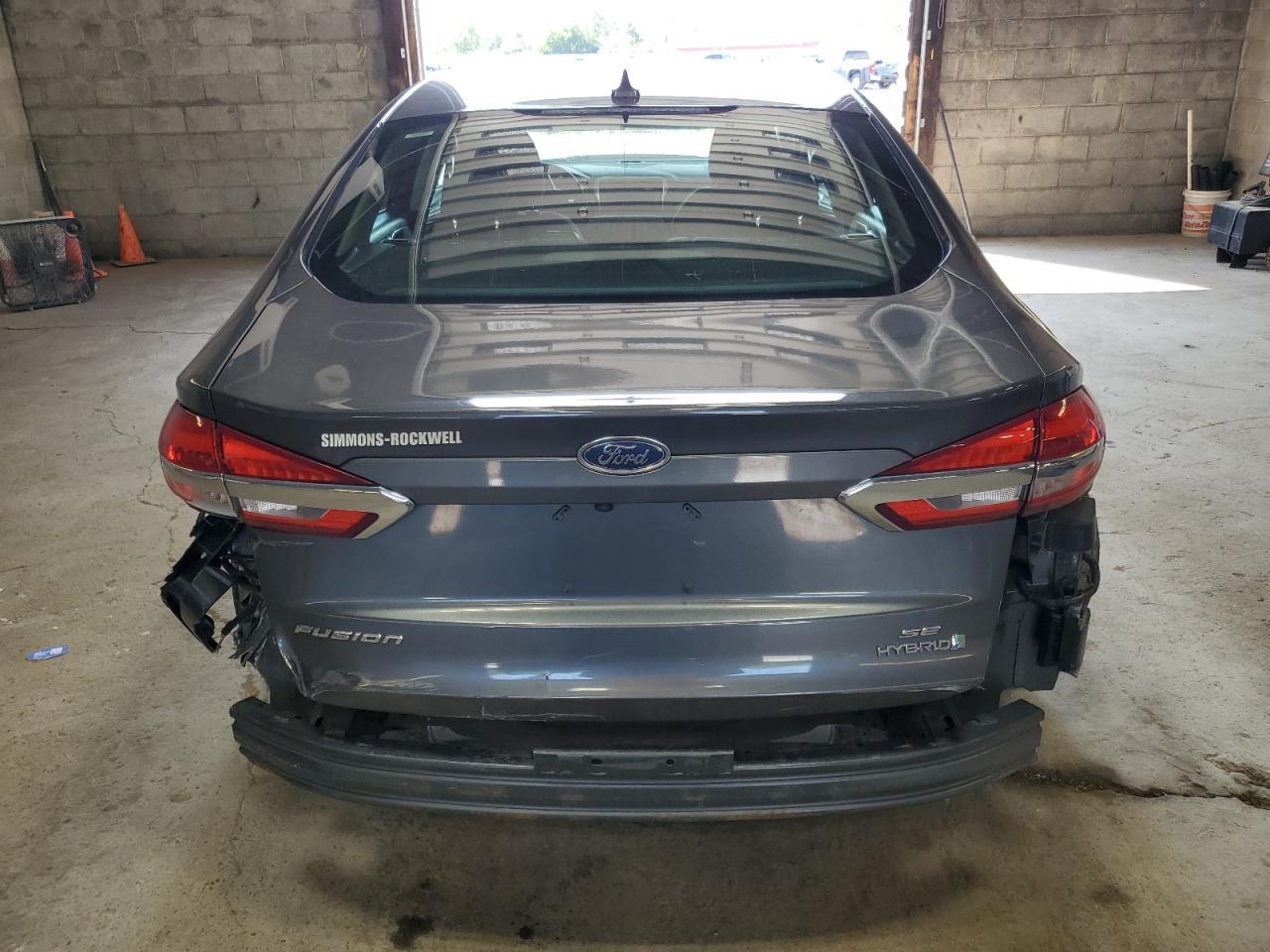 2019 Ford Fusion se