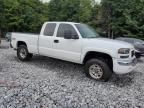 2004 GMC Sierra K2500 Heavy Duty