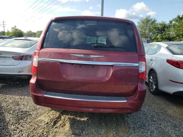 2015 Chrysler Town & Country Touring L