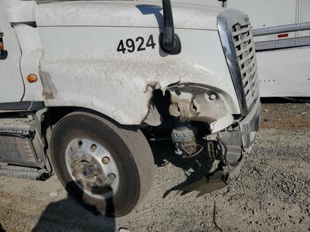 2018 Freightliner Cascadia 125