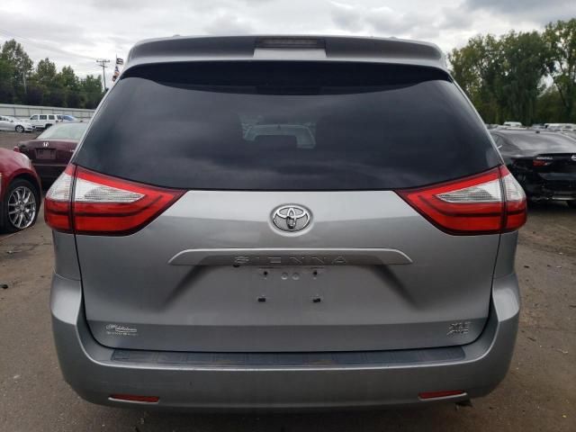 2015 Toyota Sienna XLE