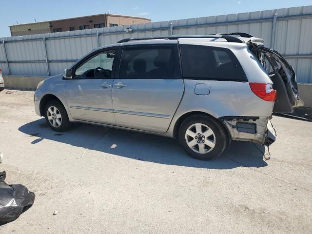 2009 Toyota Sienna XLE