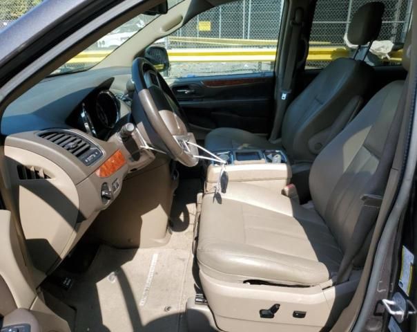 2015 Chrysler Town & Country Touring