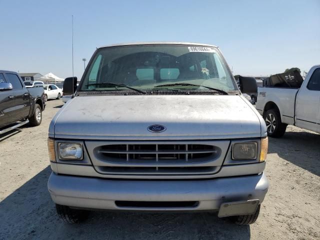 2000 Ford Econoline E350 Super Duty Wagon